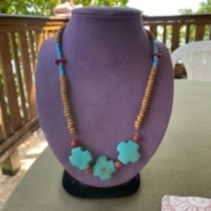 Turquoise beaded necklace